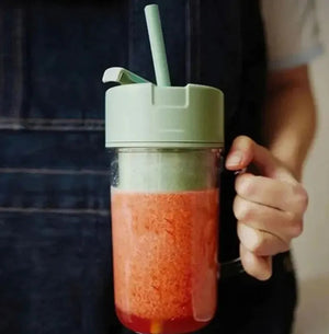 Professional Mini Juicer – Portable Blender & Smoothie Maker with Built-In Straw Elite Vibe